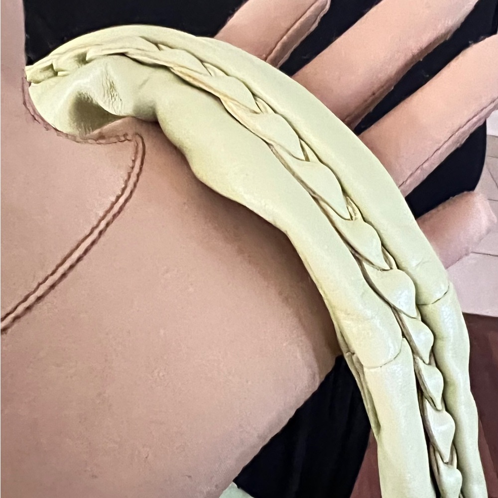 Bottega Veneta Green Textured Hobo Bag with dust bag. - Picture 4 of 14